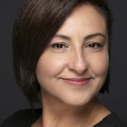 Özlem Tokaslan
