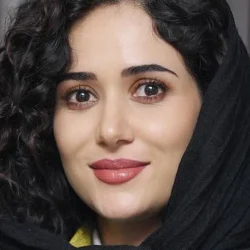 Parinaz Izadyar