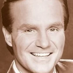 Ray Combs