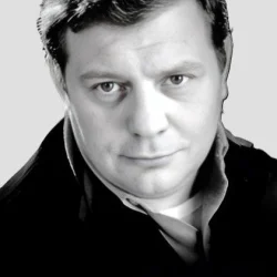 Renzo Palmer