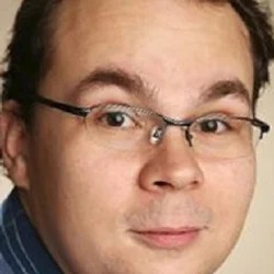 Роман Хардиков