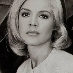 Sandra Dee
