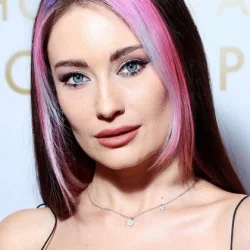 Саша Попова