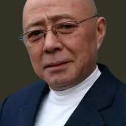 Ши Сяомань