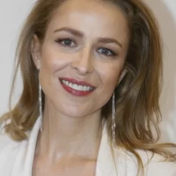 Silvia Abascal