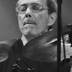 Vinnie Colaiuta