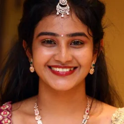 Yashna Muthuluri