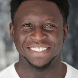Yinka Awoni