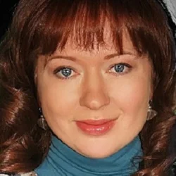 Юлия Свежакова