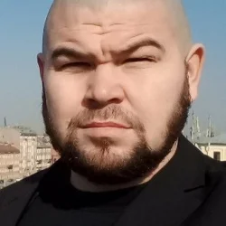 Юрий Петров