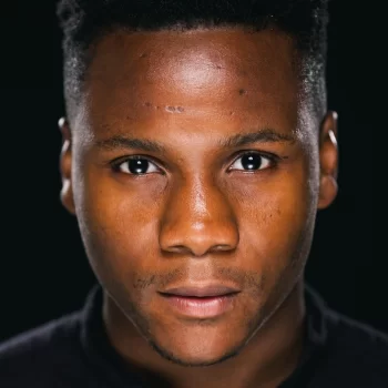 Tobi Bakare