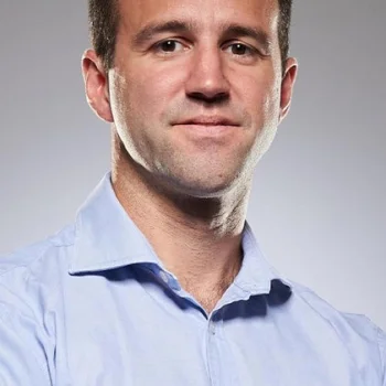 Tom Stallard
