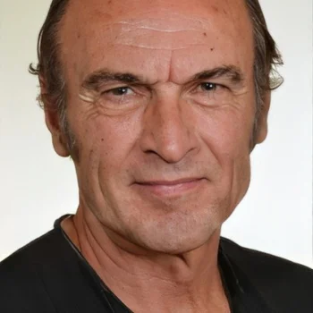 Turhan Kaya