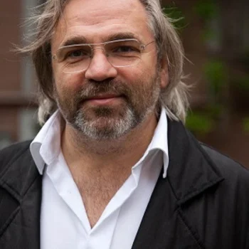 Виктор Косаковский