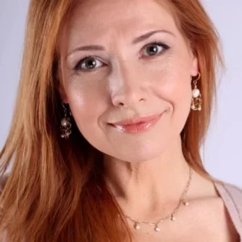 Елена Данова