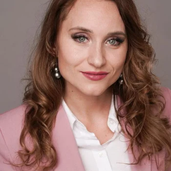 Yulia Popova