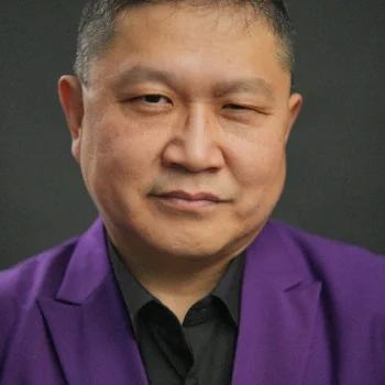 Юрий Ли